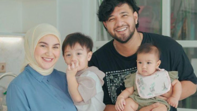 Aktor Ammar Zoni Ditangkap Terkait Kasus Narkoba, Istri Irish Bella Belum Berikan Tanggapan, Kenapa ya?