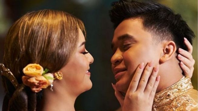 Billy Syahputra Akui Amanda Manopo Selalu Balas Cepat Pesannya, Manda Diduga Ingin Balikan, tetapi Ini Faktanya