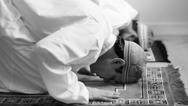 Tata Cara Sholat Dhuha yang Benar dalam Islam Lengkap dengan Bacaan Niat dan Doa