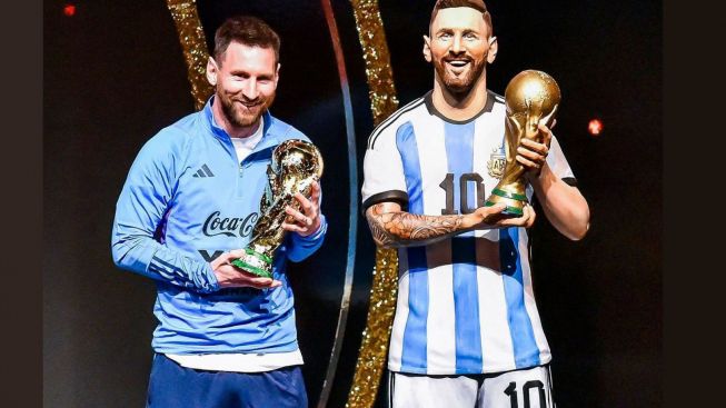 Patung Messi Seukuran Asli telah Dibuat usai Argentina Juara Dunia, tapi kok Disimpan di Paraguay sih?