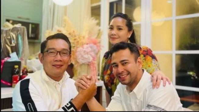 Raffi Ahmad Ngaku Rumah Tangga Berantakan di Depan Ridwan Kamil dan Diroasting Kiki Syahputri Selingkuh Ngak Rapi-rapi Amat