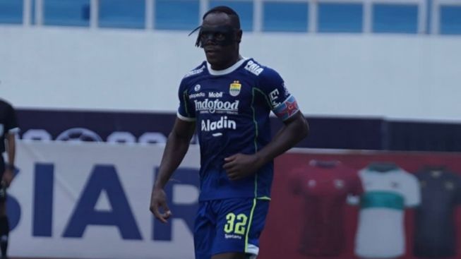 Dianggap Sudah Tua oleh Bobotoh! Bek Senior Persib Ini Dirumorkan Menuju Rans Nusantara, Kalah Saing?