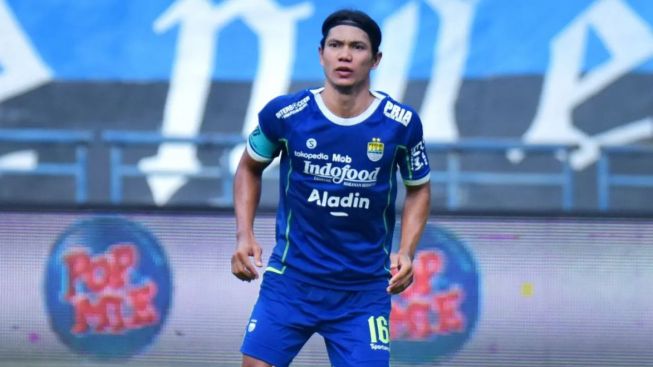 Achmad Jufriyanto Dirumorkan Merapat ke Persita, Ini Statistiknya Selama di Persib, Patut Dipertahankan atau Dibuang?