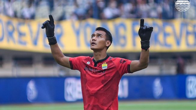 Wow! Kiper Persib Reky Rahayu Ternyata Latihan di TNI Angkatan Laut