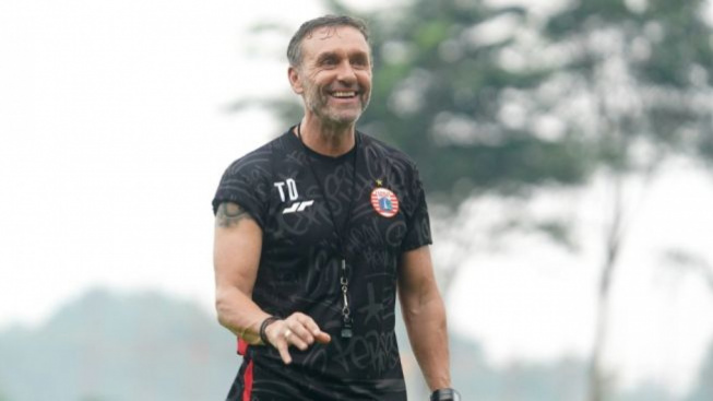 Tampil Apik di Persija! Thomas Doll Beruntung Andritany sebagai Kapten