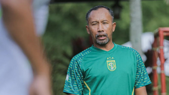 Uston Nawawi Moncer Bersama Persebaya Surabaya, Bonek Minta Ubah ini