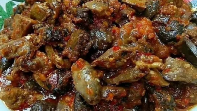 3 Langkah Masak Resep Semur Jantung Ayam yang Terlezat dan Gurih-gurih Nyoy