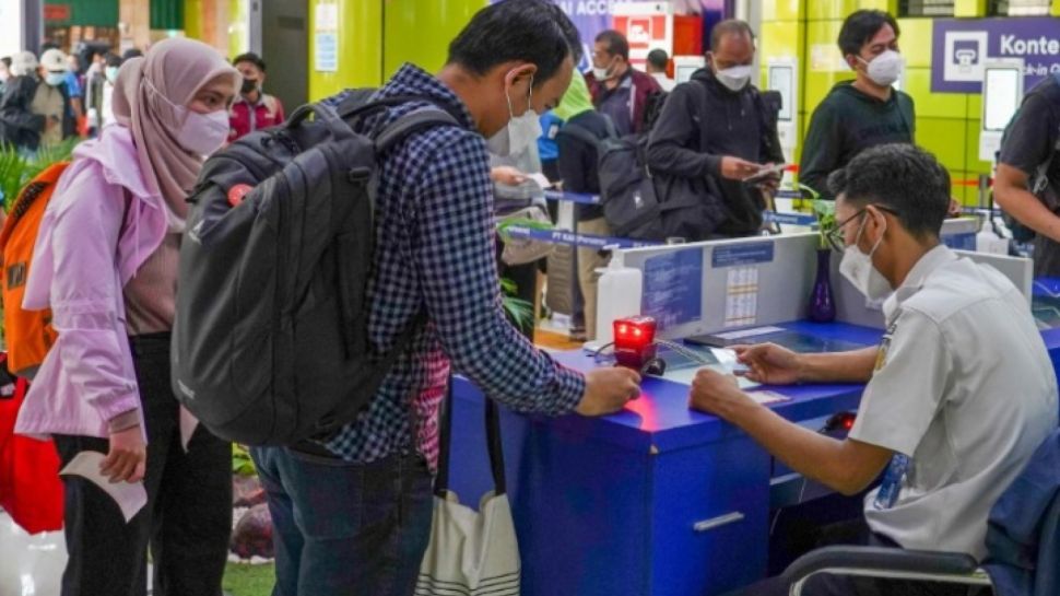 Dokumen Vaksin Wajib Ditunjukkan saat Boarding Kereta Api, Begini ...